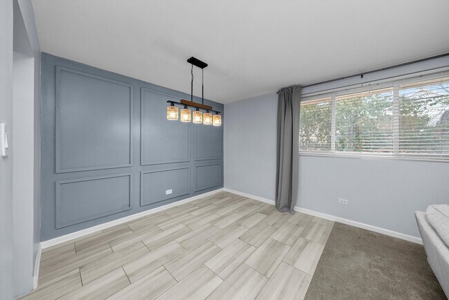 Building Photo - 3241 50th Ct