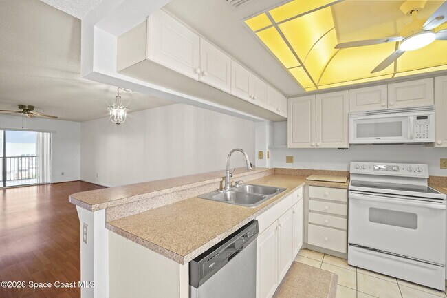 Building Photo - 3165 N Atlantic Ave