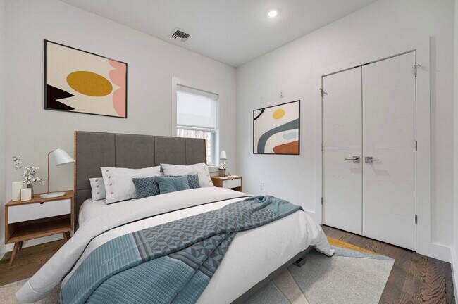 Building Photo - 290 Griffith St