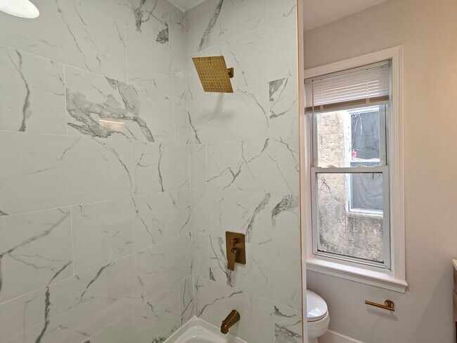 Building Photo - 223 N 58th St