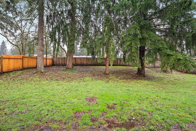 Building Photo - Light & Airy 2-Bedroom Olympia Home with Private Baths & Spacious Backyard!