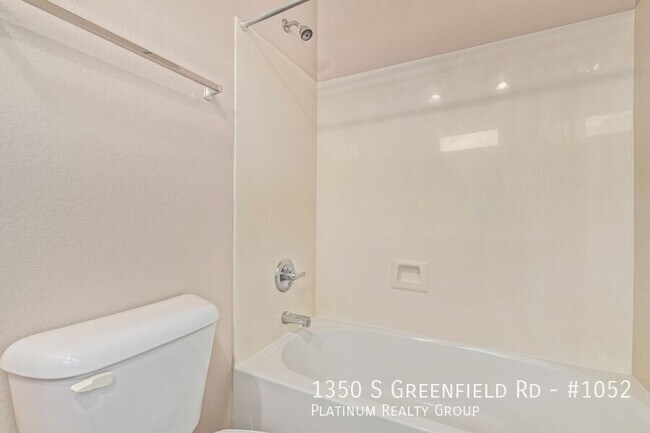 Building Photo - 1350 S Greenfield Rd