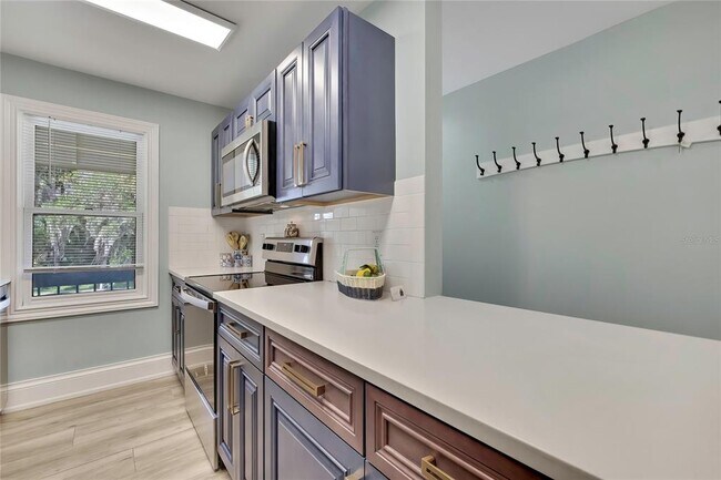 Building Photo - 30 SE Valare Ln