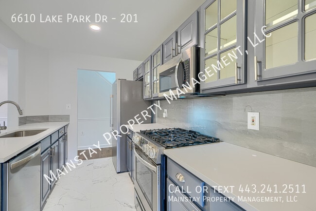 Building Photo - 6610 Lake Park Dr