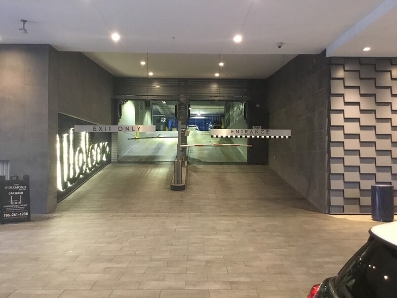 Parking entrace - 1080 Brickell Ave