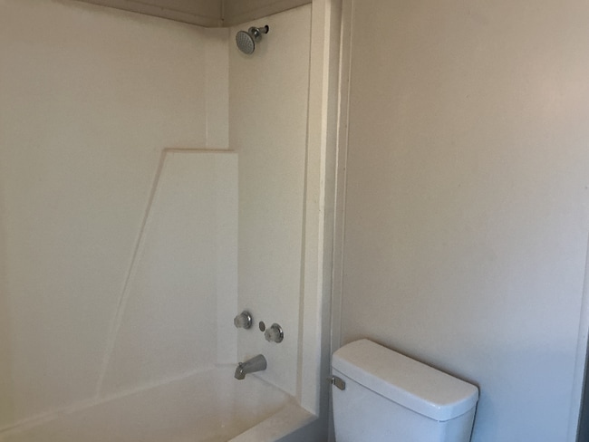 Building Photo - 619 Prosperity Dr