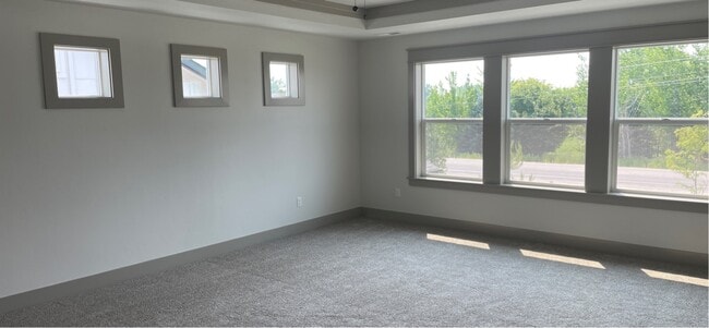 Building Photo - 2135 N Klemmer Ave