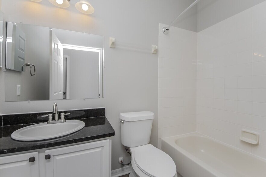 Building Photo - 2187 Mallard Creek Cir