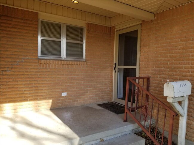 Building Photo - 2505 N Alexander St