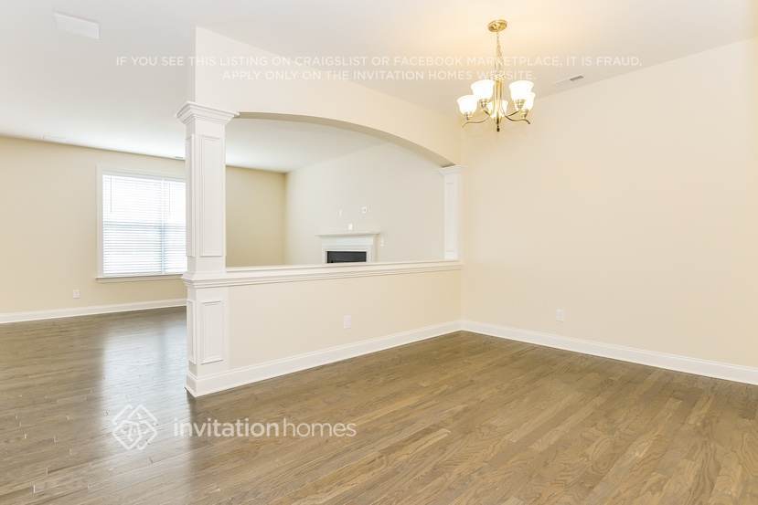 Building Photo - 91 Flowers Crest Way