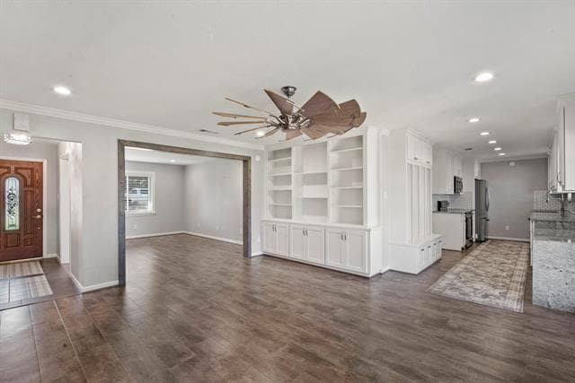 Building Photo - 605 Southland Dr