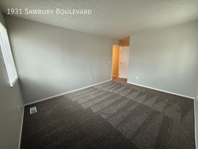 Building Photo - 1931 Sawbury Blvd