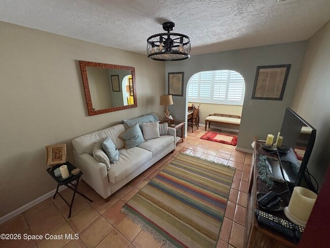 Building Photo - 418 Beach Park Ln