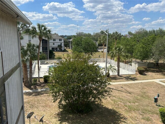 Building Photo - 6519 W Newberry Rd