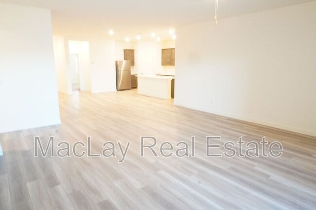 Building Photo - 4023 N Ghost Holw Wy