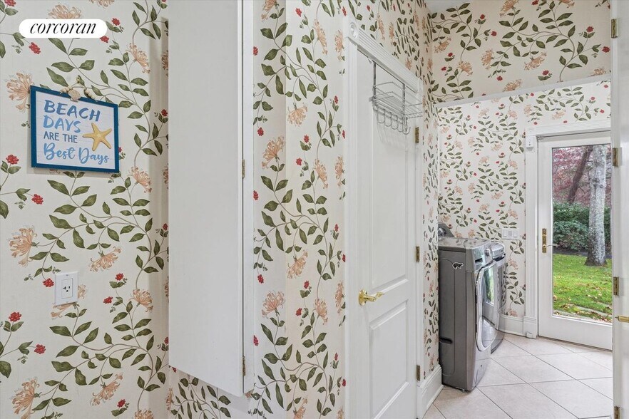 Building Photo - 3 Cherry Blossom Ln