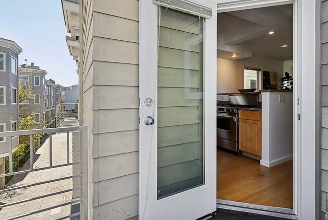 Building Photo - 28 Jennifer Pl