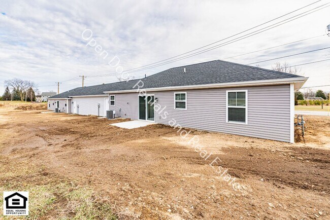 Building Photo - 10545 Old Leo Rd