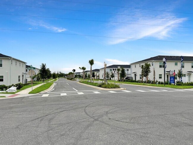 Building Photo - 218 Nine Iron Dr