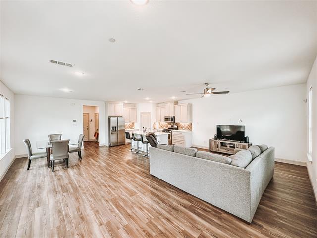 Building Photo - 8913 Swallowtail St