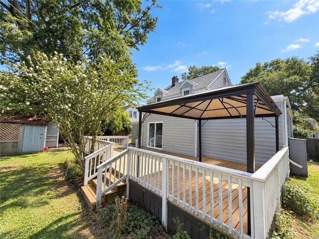 Building Photo - 410 Burleigh Ave