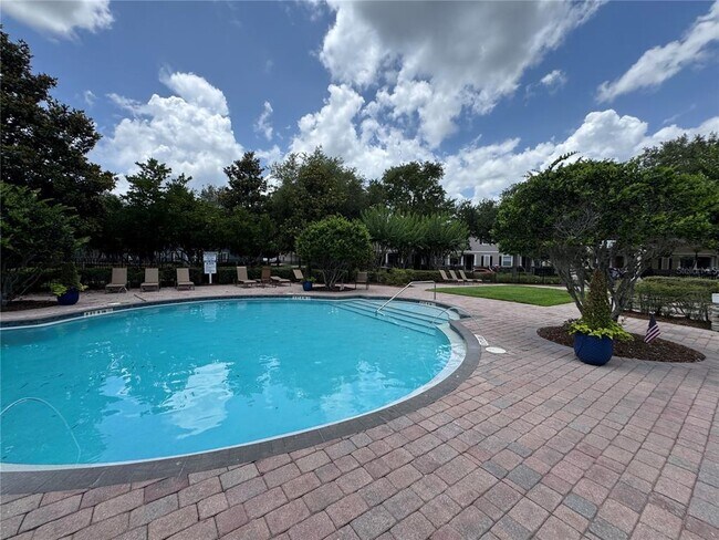 Building Photo - 6811 Helmsley Cir