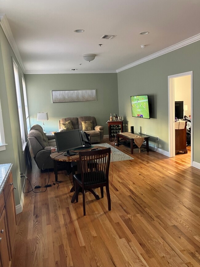Living Area - 133 Jackson St