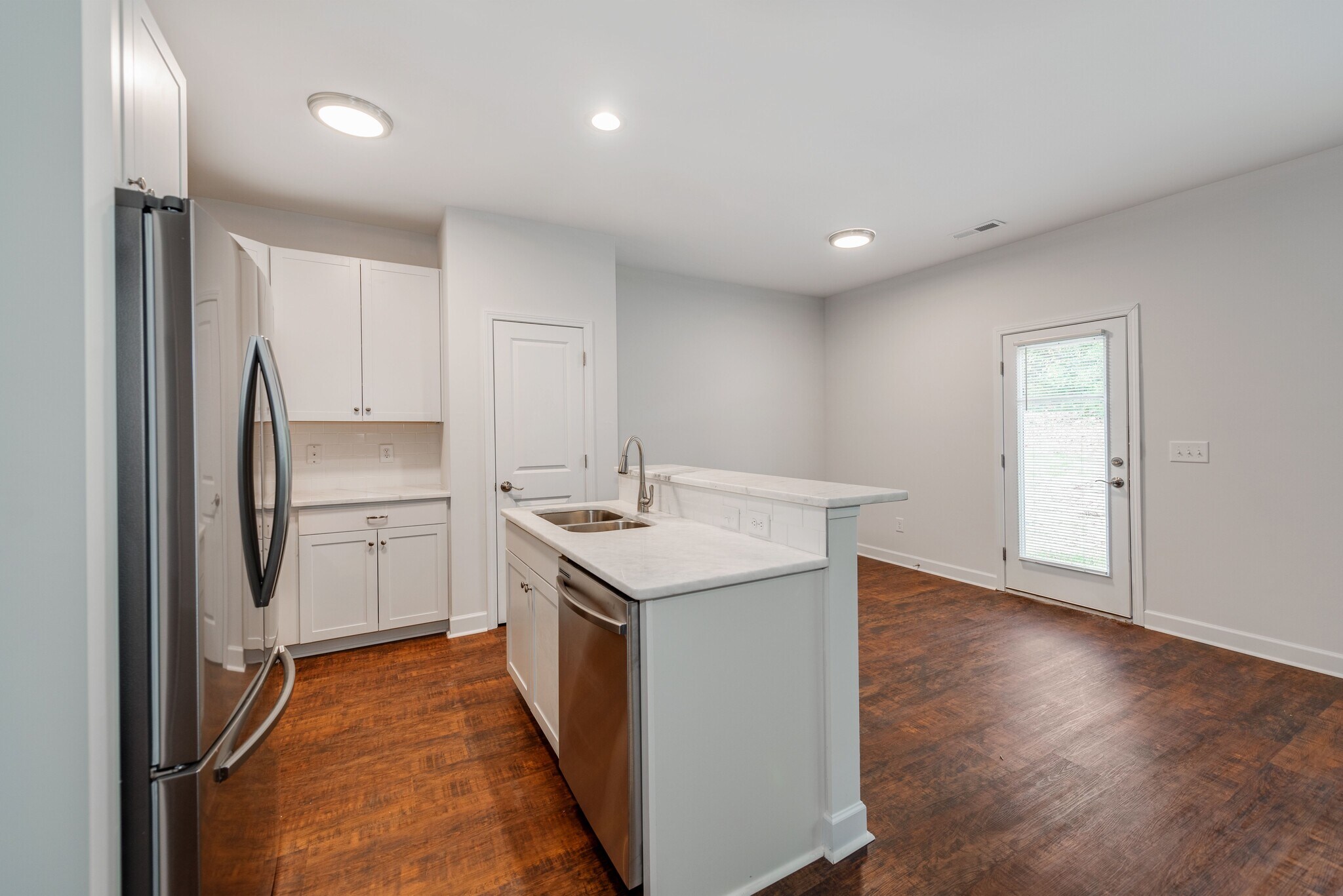 Building Photo - 910 N Ransom St