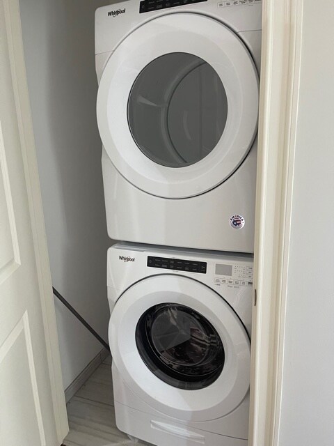 Building Photo - 4439 Swan Ave