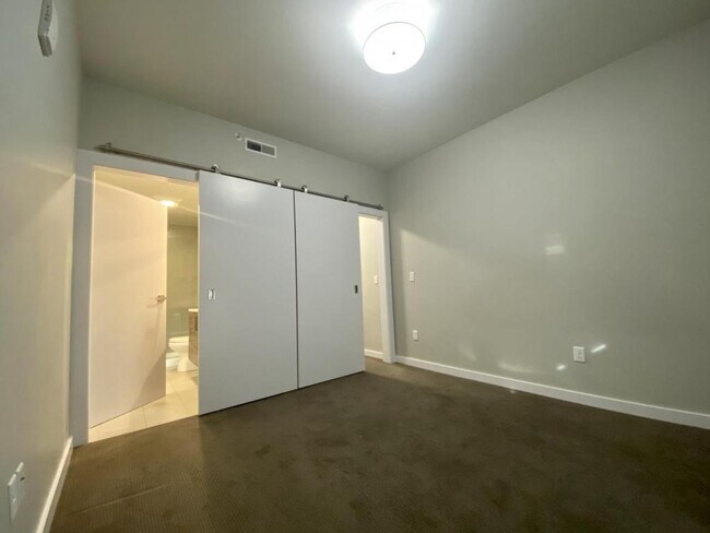 Building Photo - 476 Enterprise Blvd