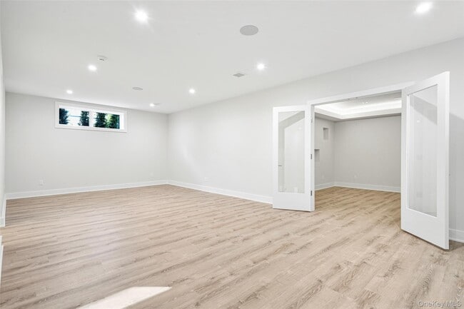 Building Photo - 65 Myrtle Blvd