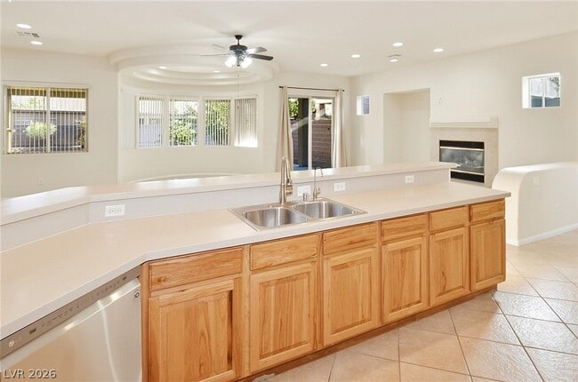 Building Photo - 5707 Golden Leaf Ave