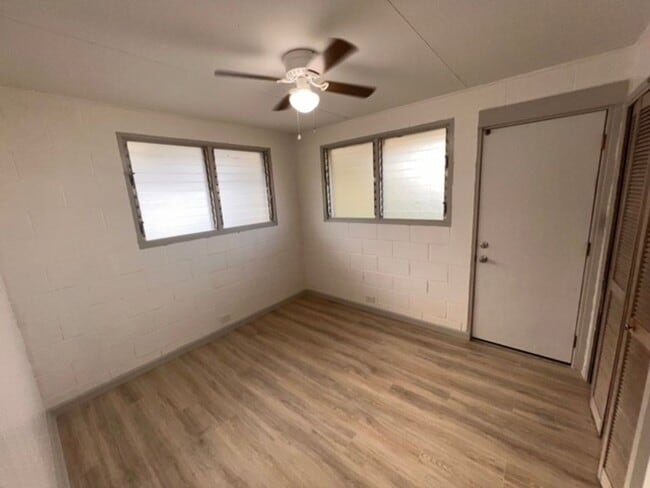 Building Photo - 4/2/3 + Office Space - Single Family Home ...