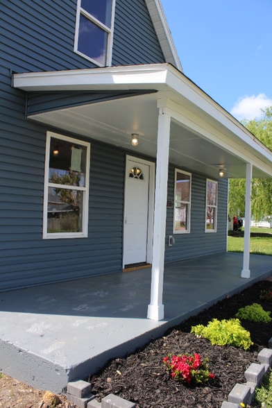 Building Photo - 419 S Clay St