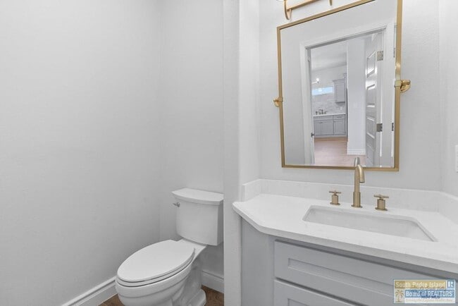 Building Photo - 2170 Portofino Blvd