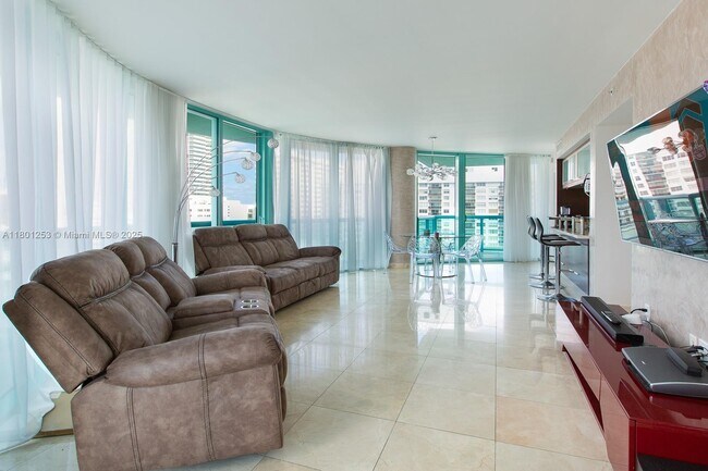 Building Photo - 6000 Indian Creek Dr