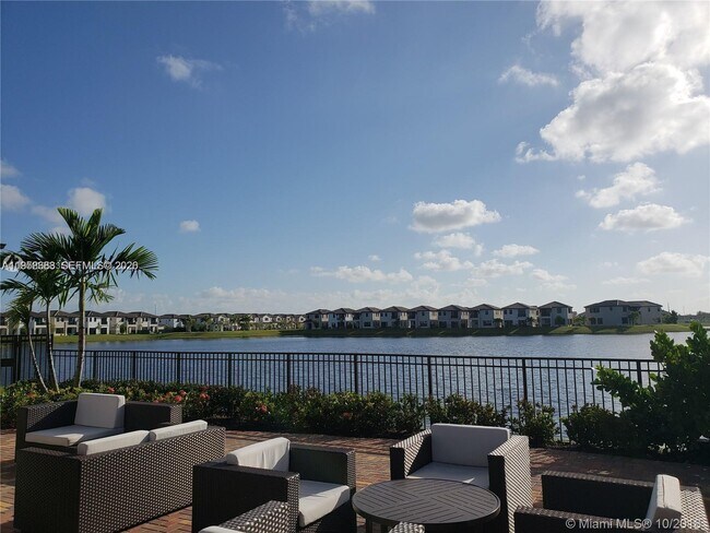 Building Photo - 9574 W 34th Ave