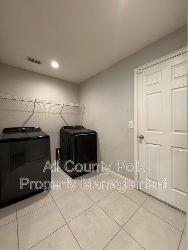 Building Photo - 3006 Jenna Mae Way