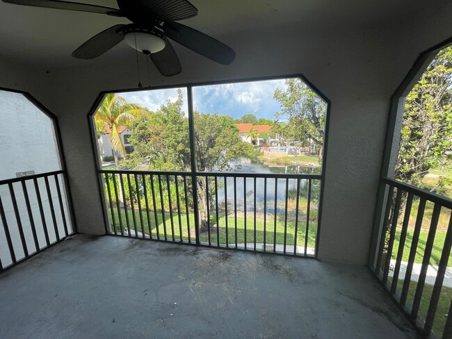 Building Photo - ANNUAL RENTAL - OASIS- 2 BED 2 BATH 2ND FLOOR