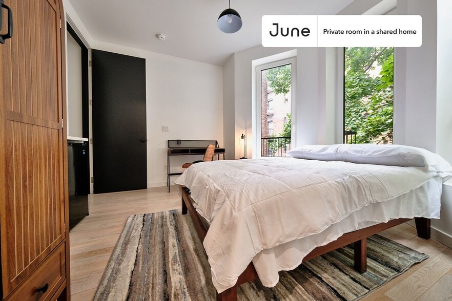 Building Photo - Room in Shared 4 bed/4 bath home in Ditmas Park