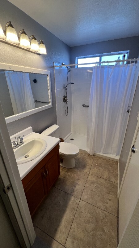 Building Photo - 1253 S Revere