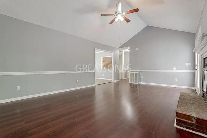 Building Photo - 105 W Sparrowood Run