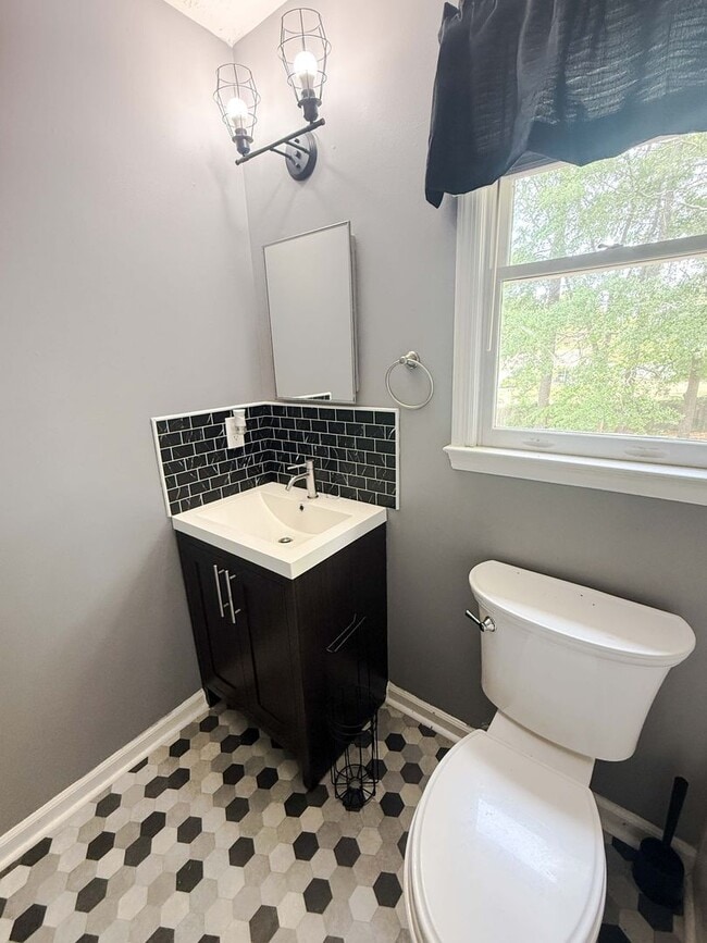Building Photo - 3446 Sandystone Cir