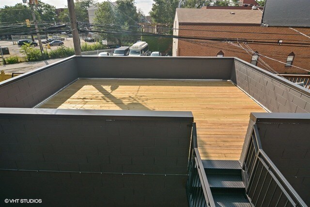 Building Photo - 2848 N Damen Ave