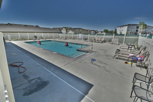 Building Photo - Beautiful Hillcrest Condo in Saratoga Springs