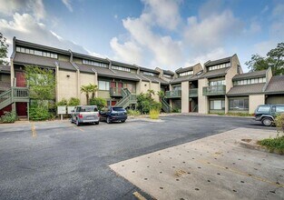 Building Photo - 601 Nelray Blvd