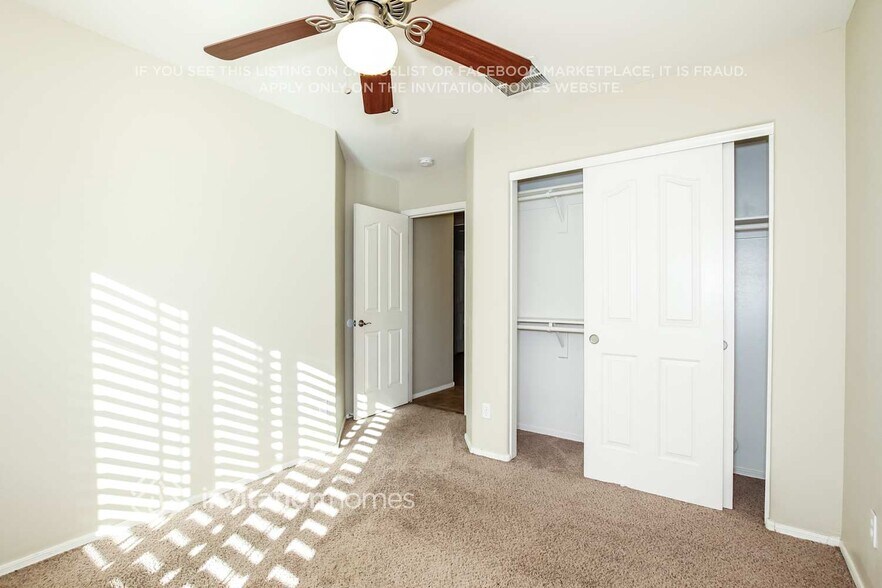 Building Photo - 781 S 167th Dr
