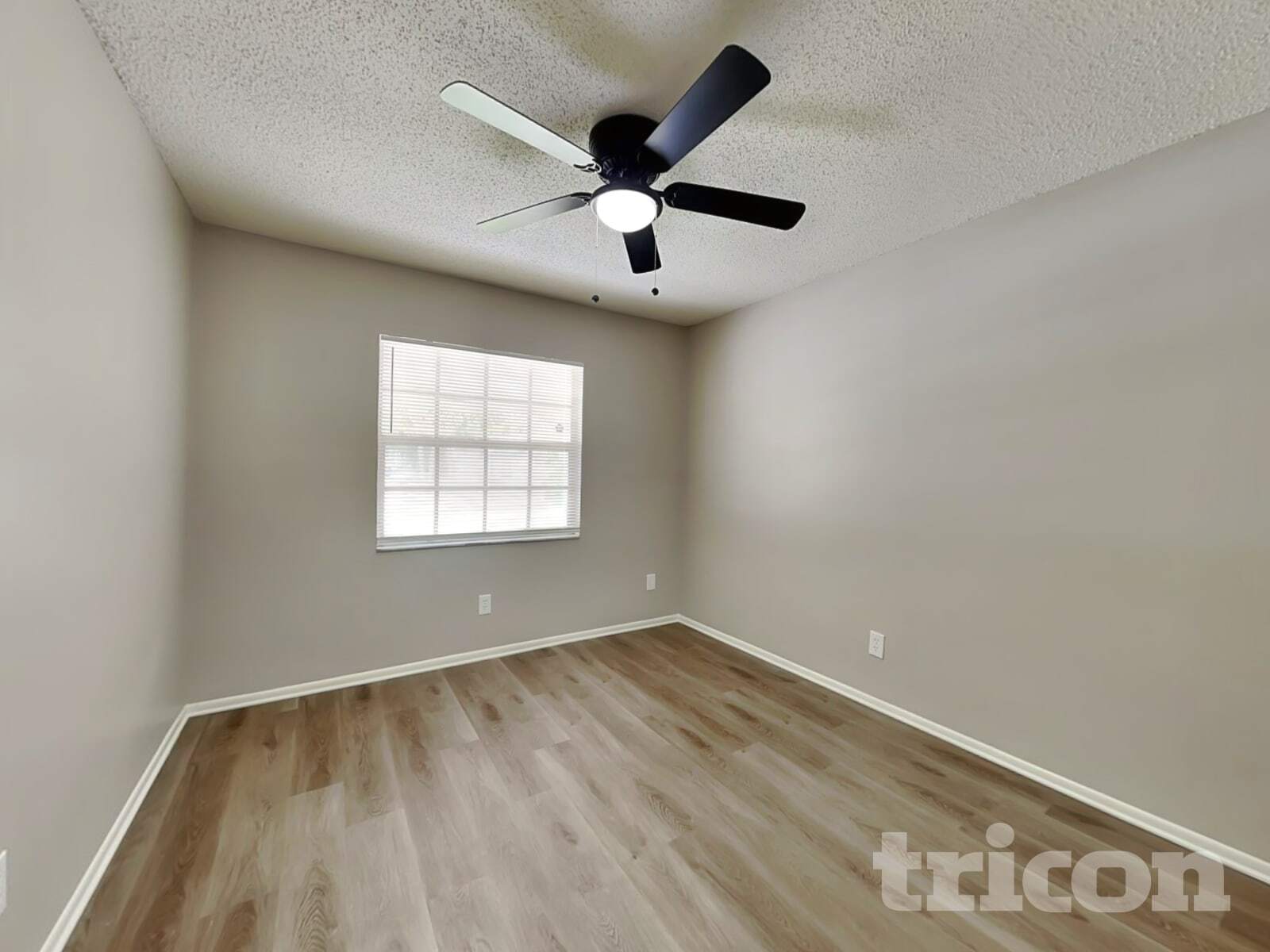 Building Photo - 4624 S Country Hills Ct