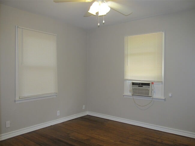 Building Photo - 603 Coryell St