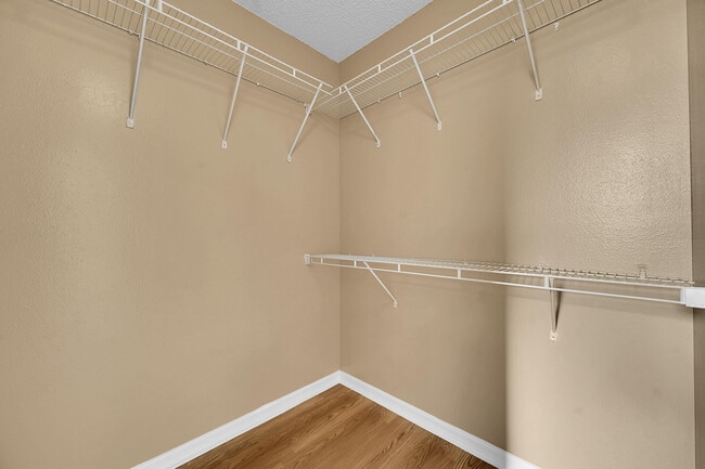 Building Photo - 2518 SE Cooper Ln